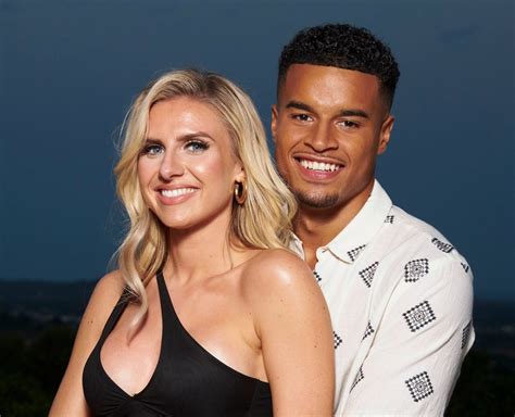 chloe and toby love island|toby aromolaran and chloe burrows.